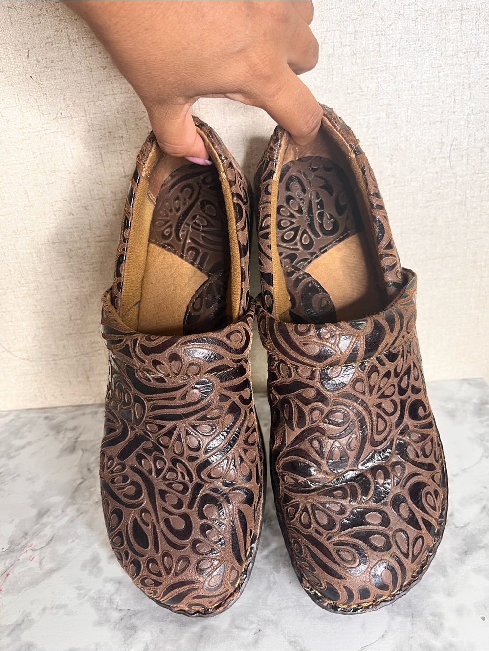 b.o.c. Brown Laser-Cut Leather Clogs - Picture 4 of 9